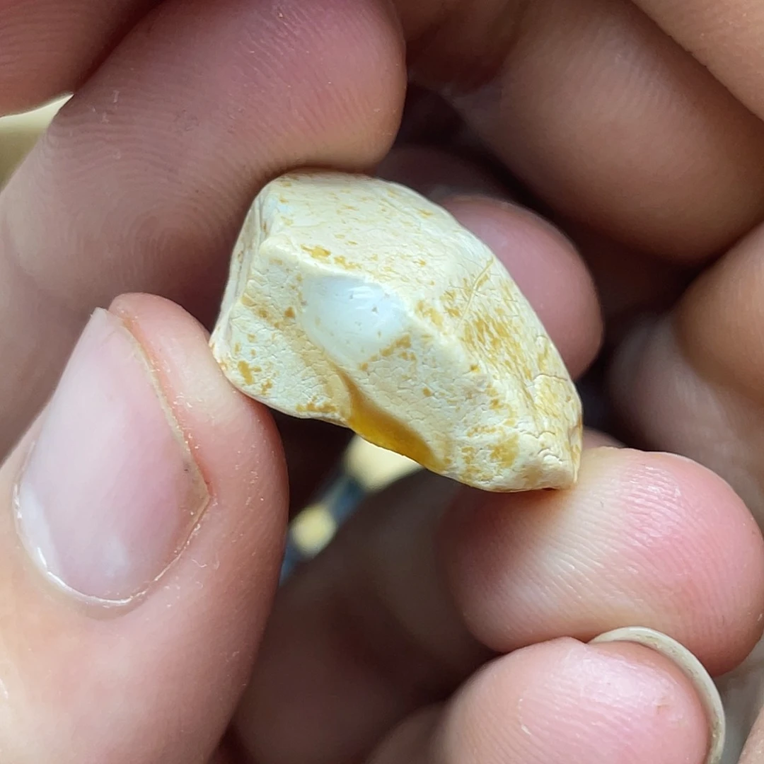 未镶嵌定制琥珀一****河定制