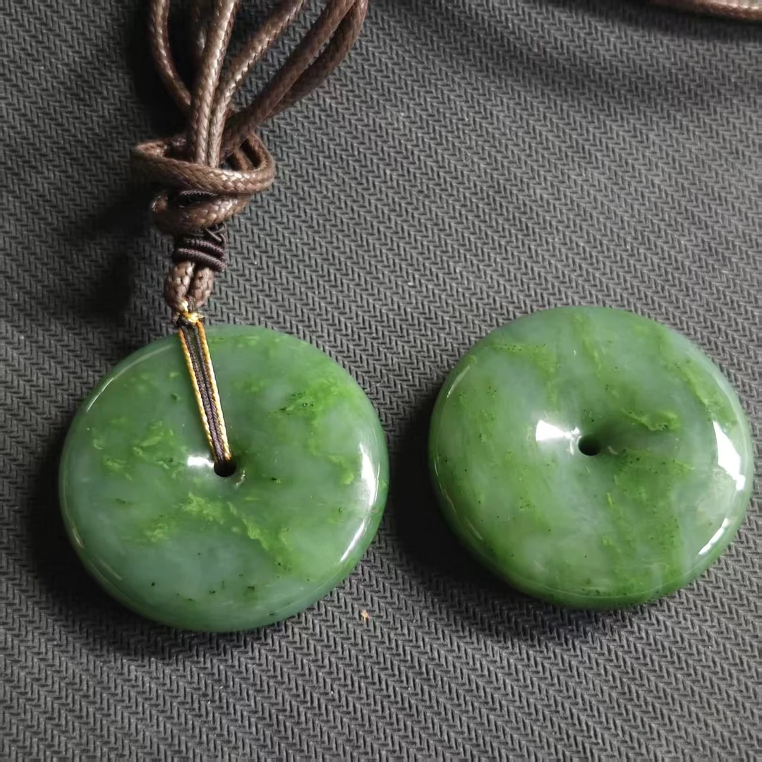 天然和田玉吊坠【多样性发一】YY2305-126