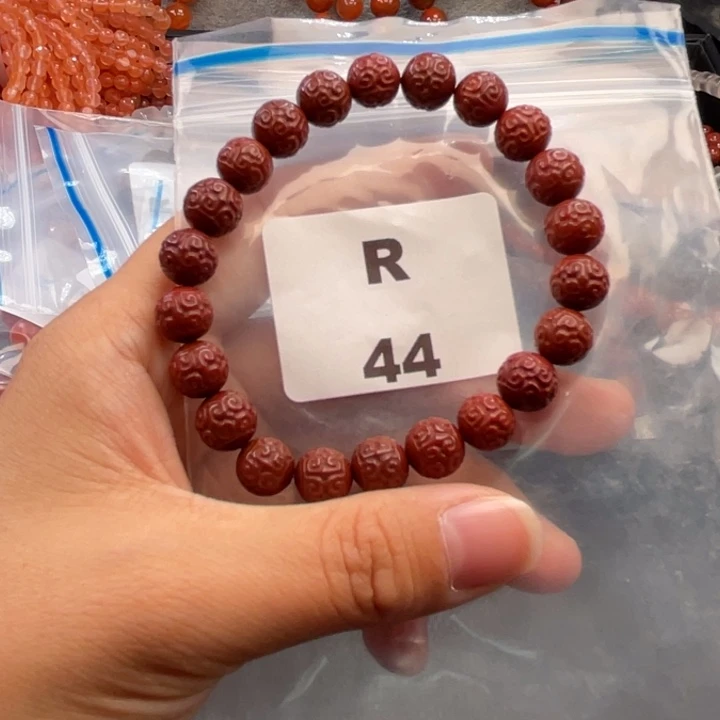 南红玛瑙未镶嵌多样性发货默认微瑕称重9mm