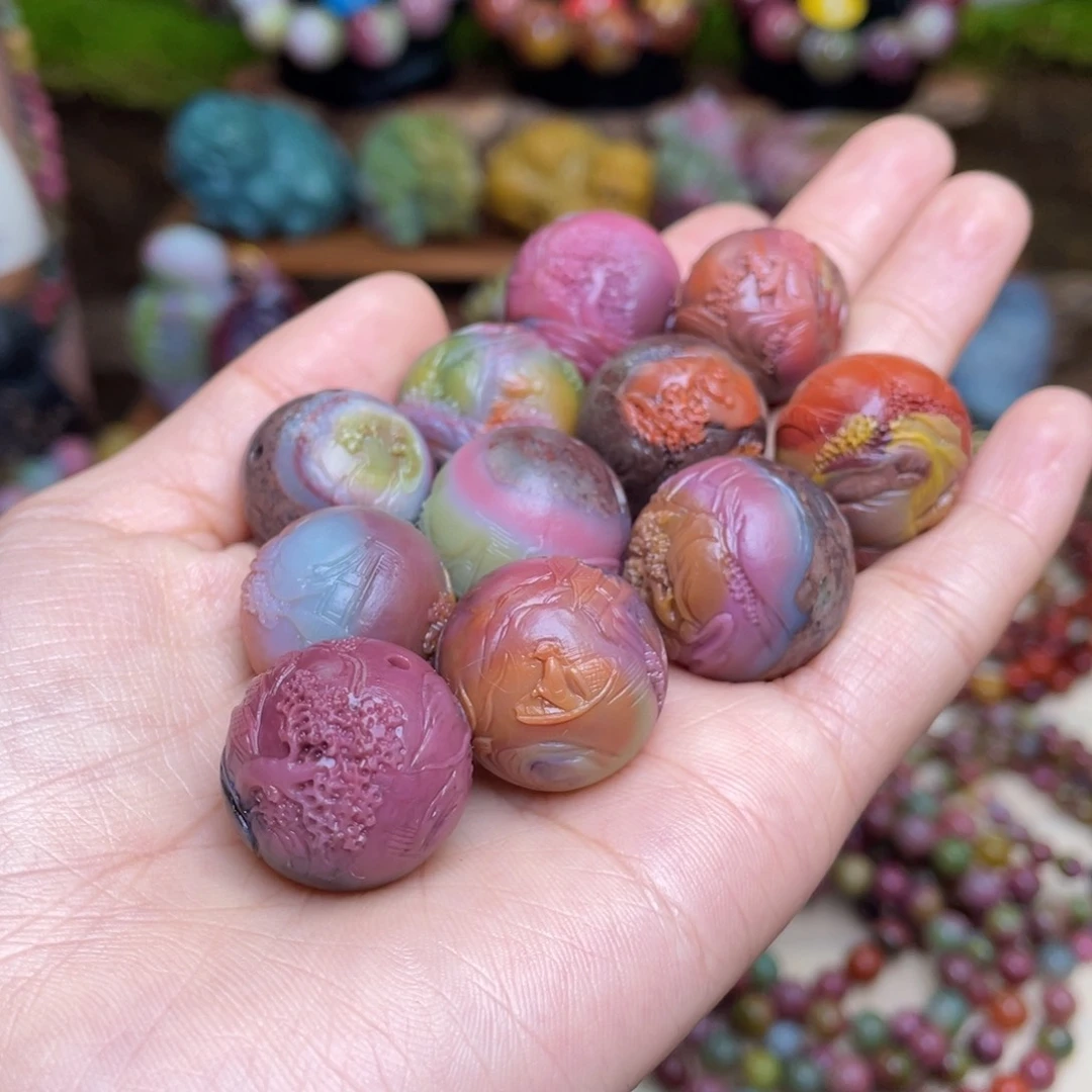 玛瑙/玉髓珠宝半成品未镶嵌夜***ア盐源玛瑙手持