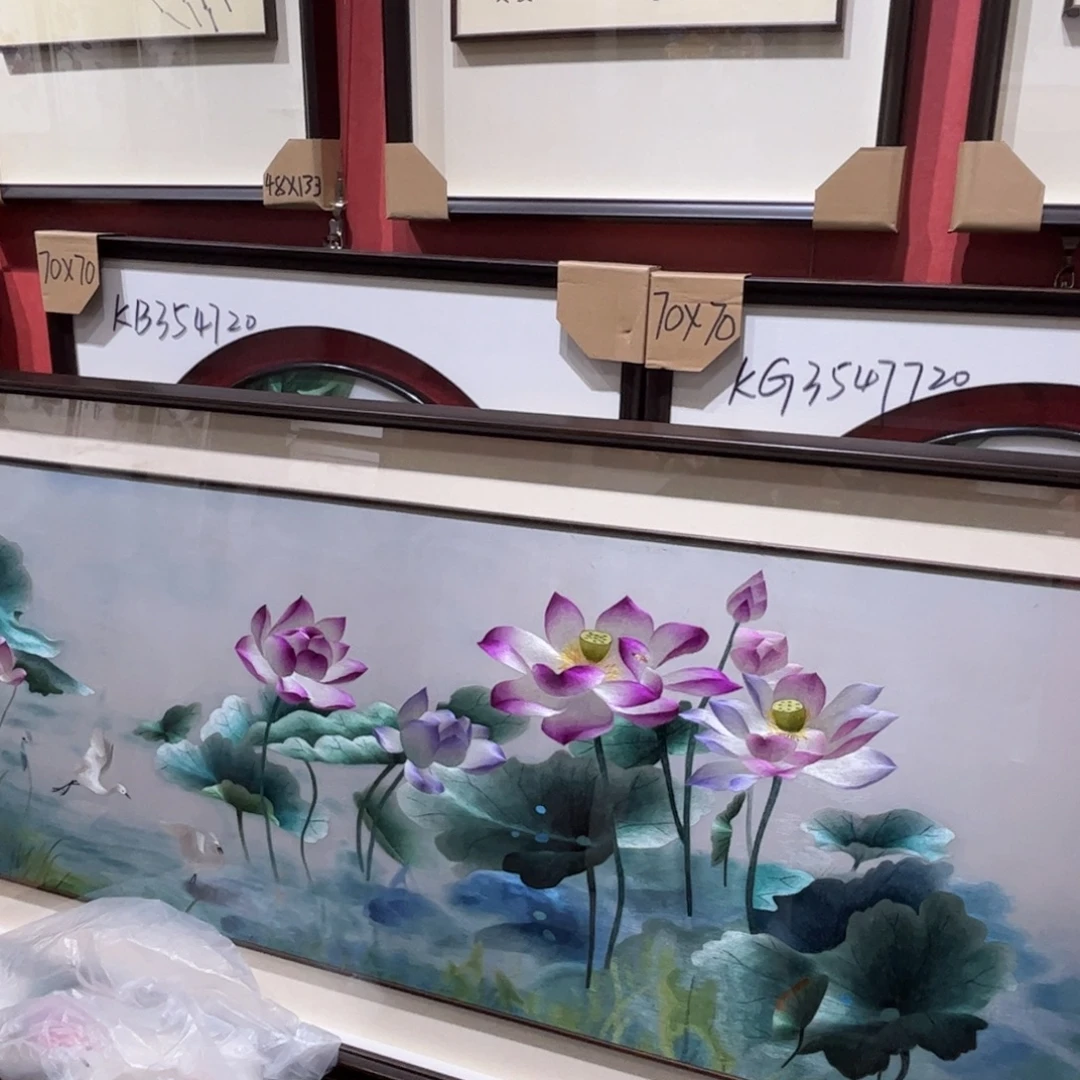 平***5织绣纯手工制作的小姐姐