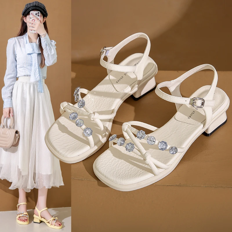 网红一字带水钻凉鞋女2025夏季新款时尚百搭仙女风粗跟软底高跟鞋