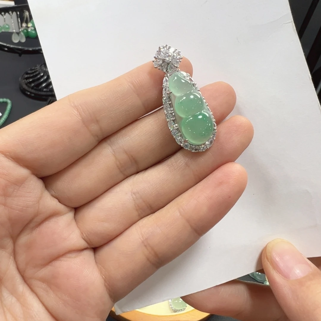 石英质玉银S925镶嵌颈饰