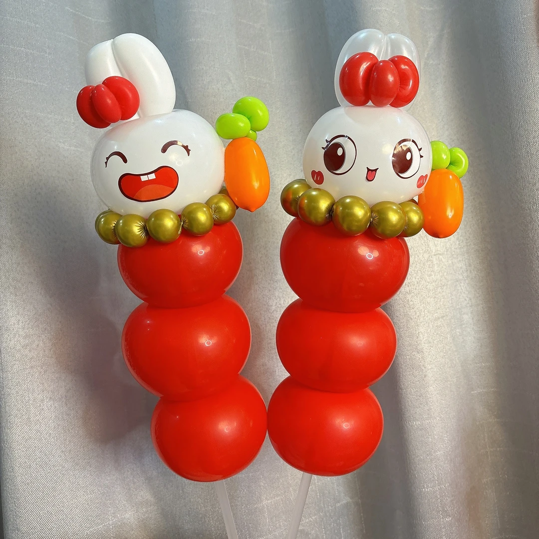 红色兔子创意手工气球