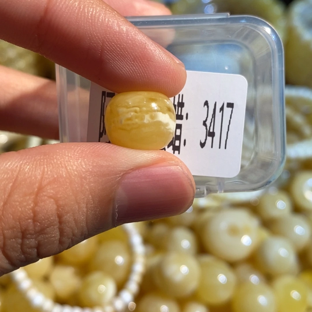 琥珀未镶嵌珠宝奇石3417