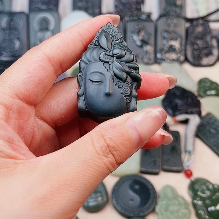 和田玉未镶嵌颈饰