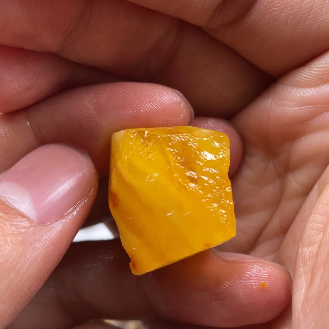 定制琥珀未镶嵌天然蜜蜡
