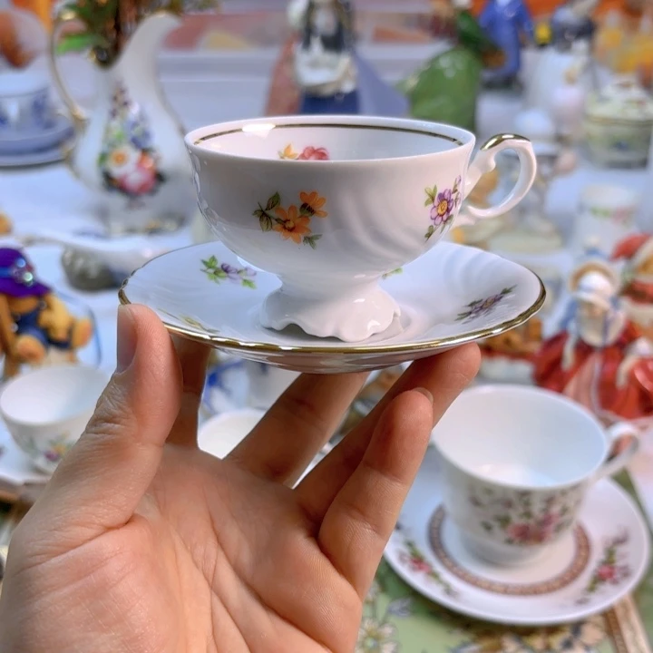 摆件欧洲中古瓷器好看冲鸭！