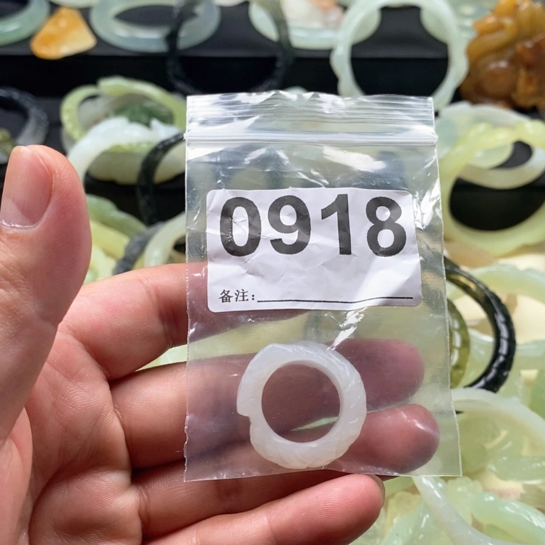 岫玉手镯未镶嵌?****?戒指