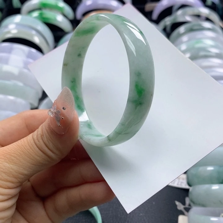 翡翠未镶嵌手镯公主51