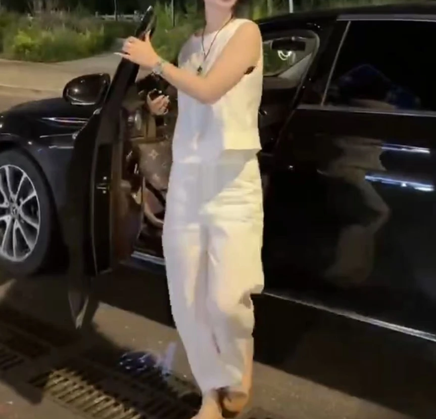 时尚潮流百搭精品女装zsx40361