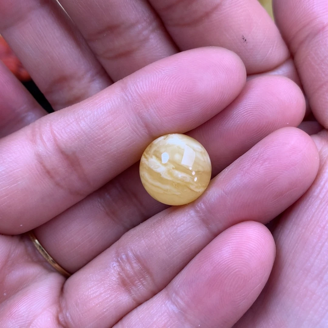 琥珀裸石未镶嵌R**y蜜蜡