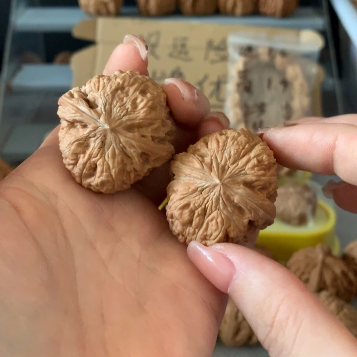 吾***歌吊坠文玩核桃异形单只