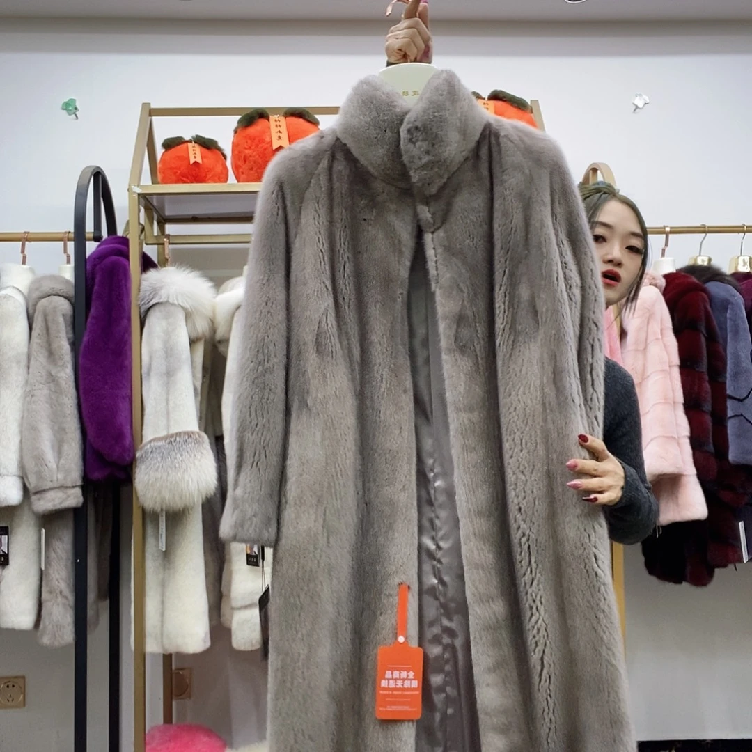 银兰110长123胸围女款外套