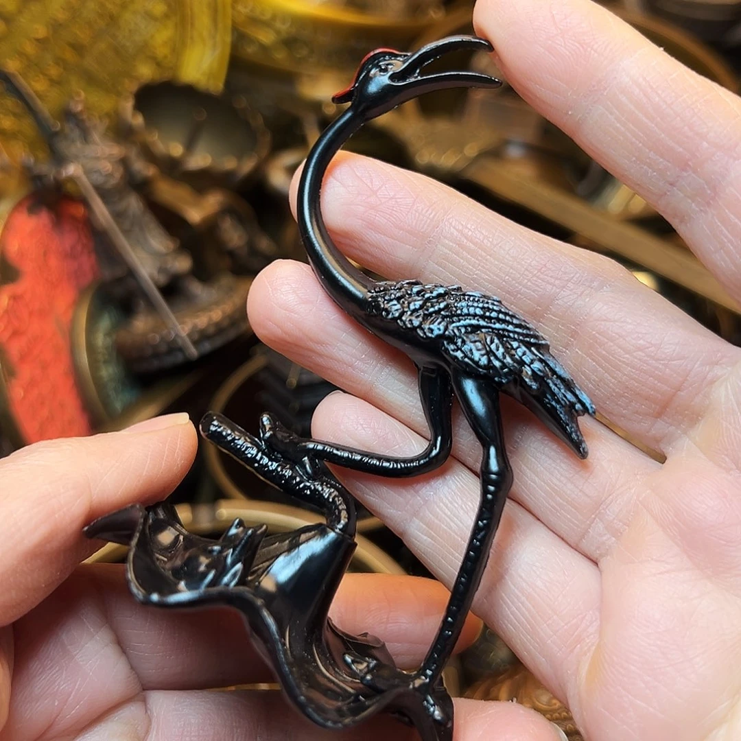 精美铜器工艺品等