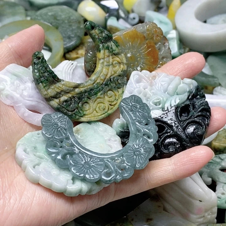 翡翠未镶嵌颈饰天然翡翠