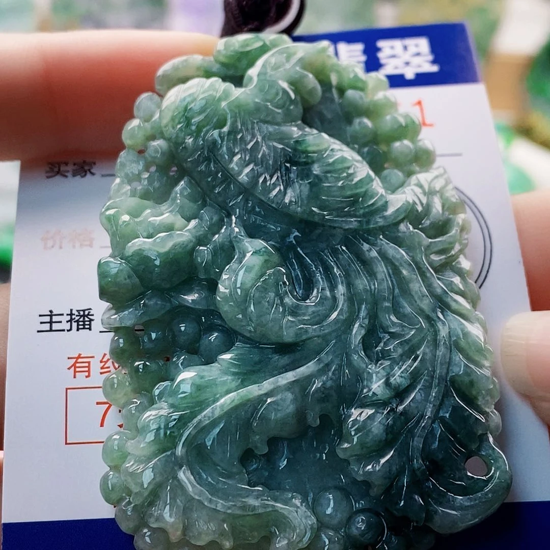 吊坠(不含链)未镶嵌翡翠