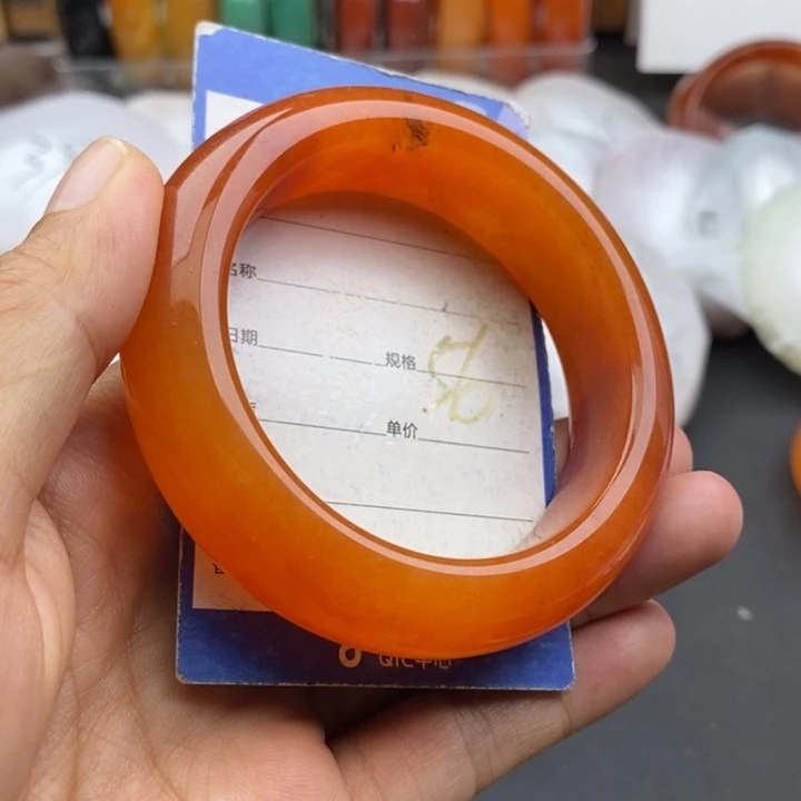 石英质玉未镶嵌手镯