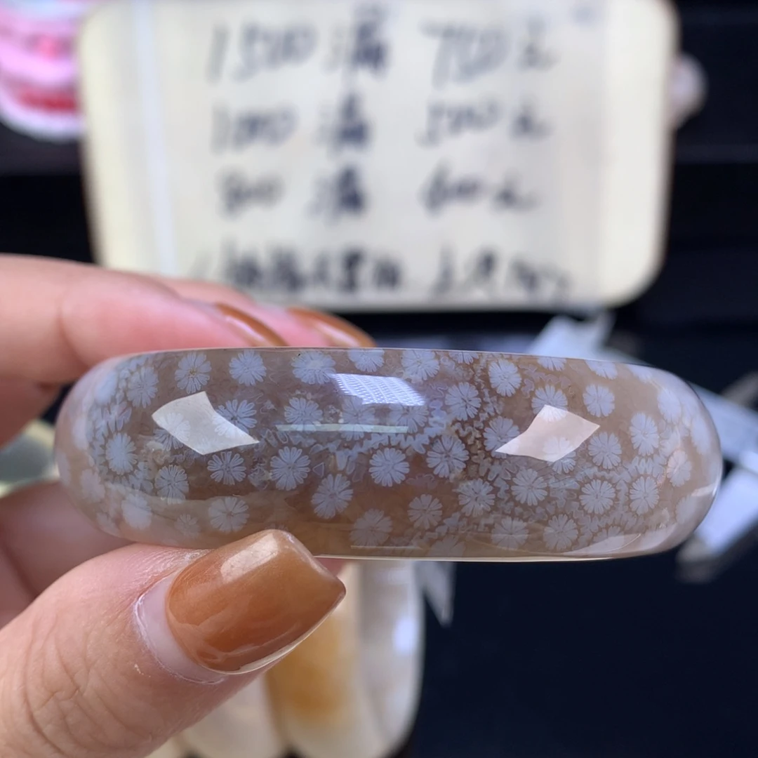 硅化珊瑚（珊瑚玉）未镶嵌颈饰精美手镯五折55口（15号）