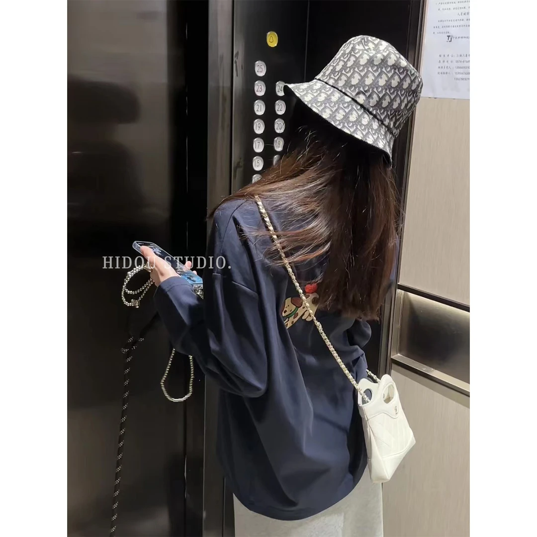 【痘痘私服】|【爱心小狗】藏青色刺绣长袖T恤