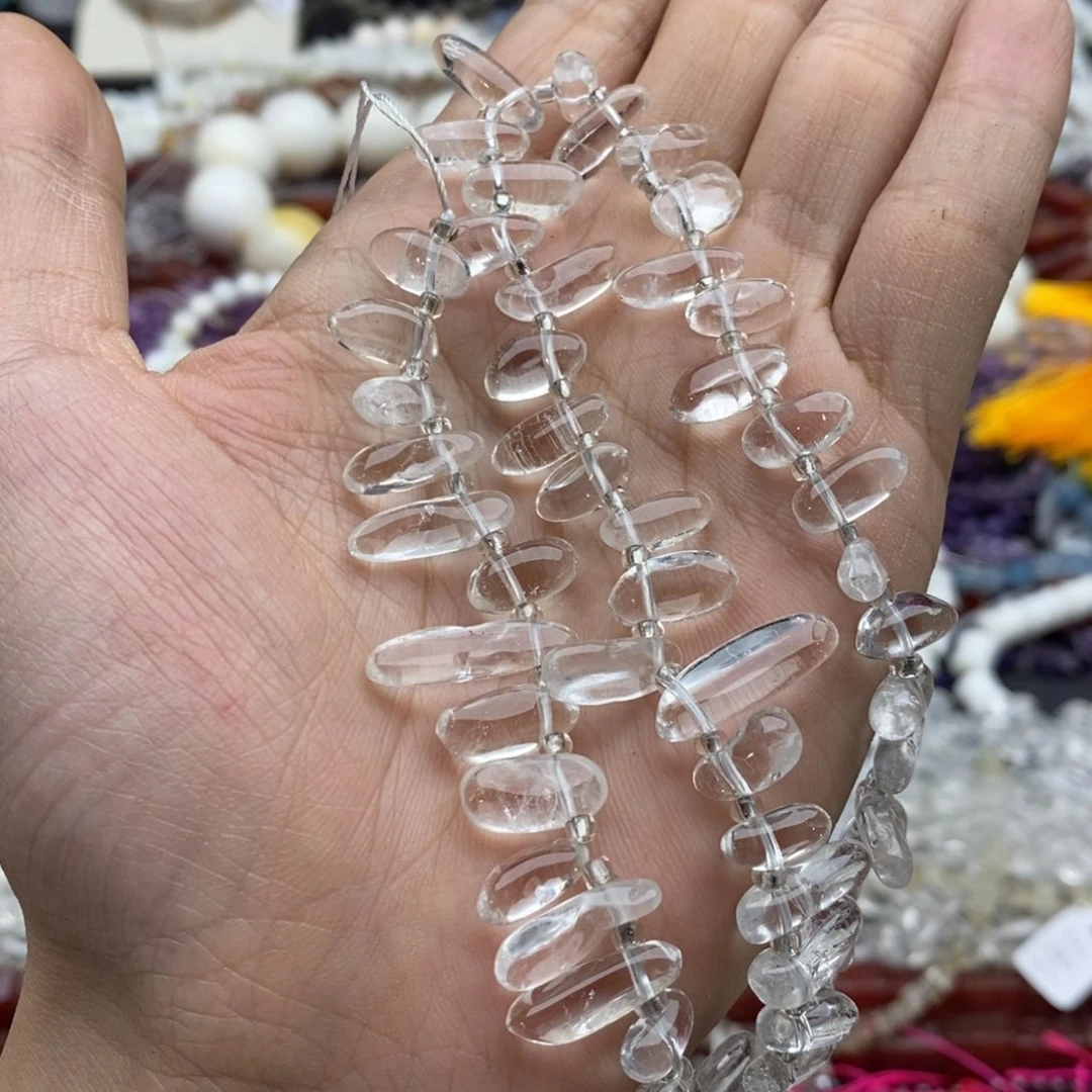 未镶嵌玛瑙/玉髓珠宝半成品一条天然白水晶尖牙