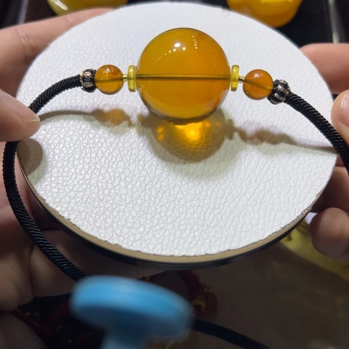 琥珀未镶嵌颈饰琥珀吊坠27mm