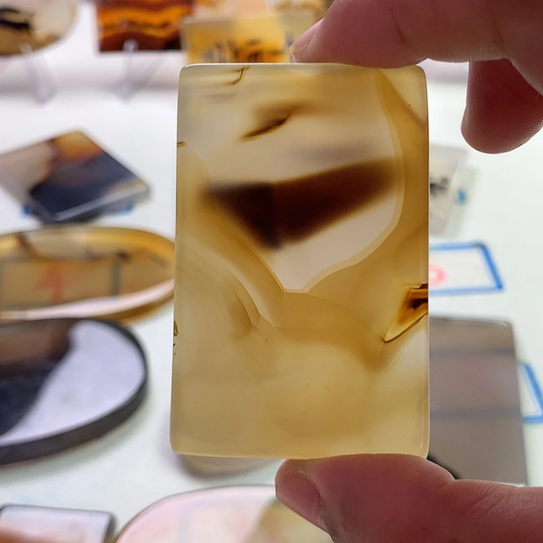 玛瑙/玉髓未镶嵌珠宝半成品