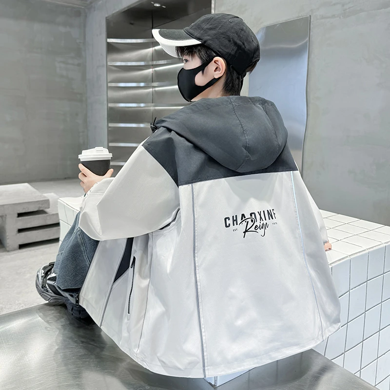 儿童装男童秋装外套2025新款中大童春秋款帅气秋季男孩洋气冲锋衣