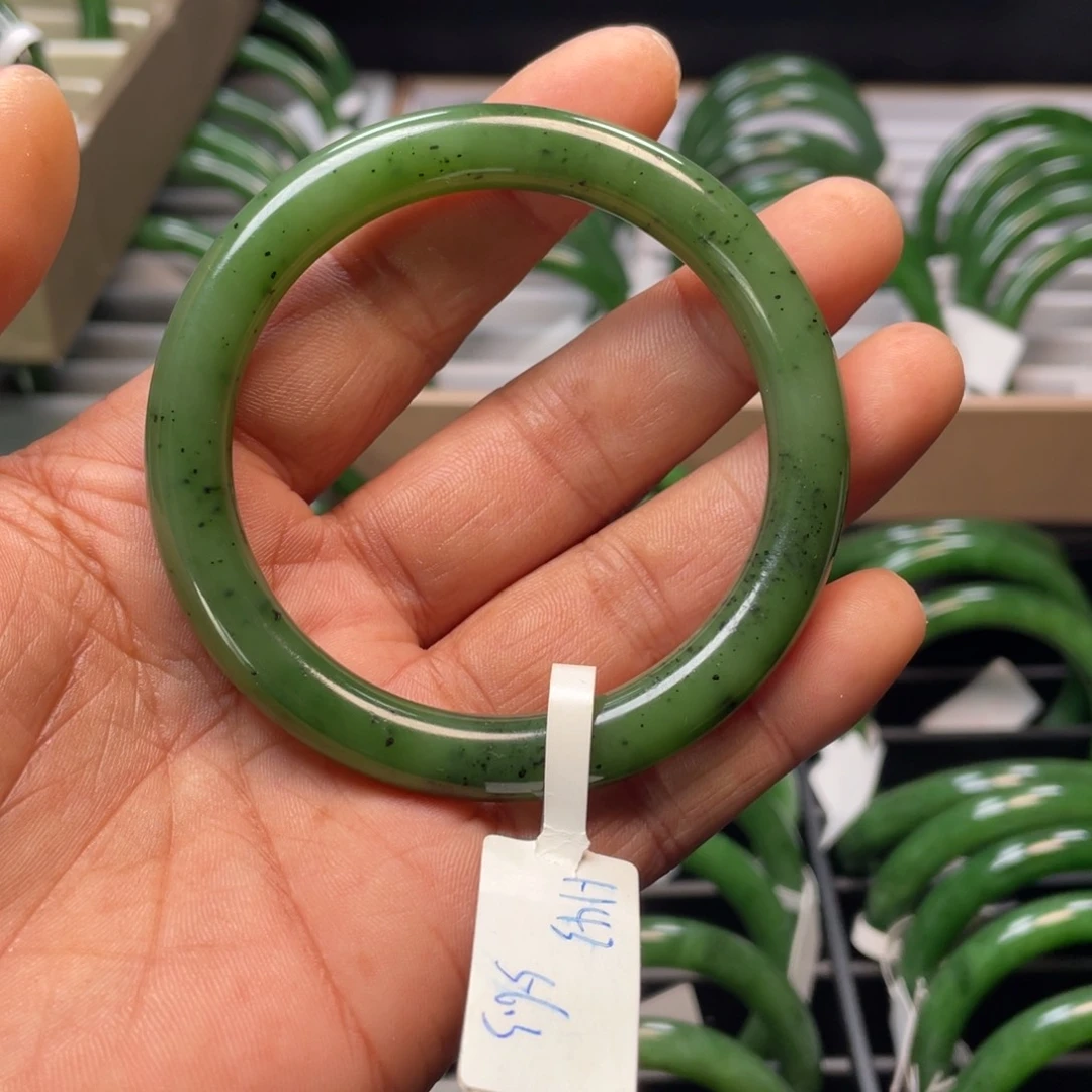 和田玉（碧玉）手镯未镶嵌