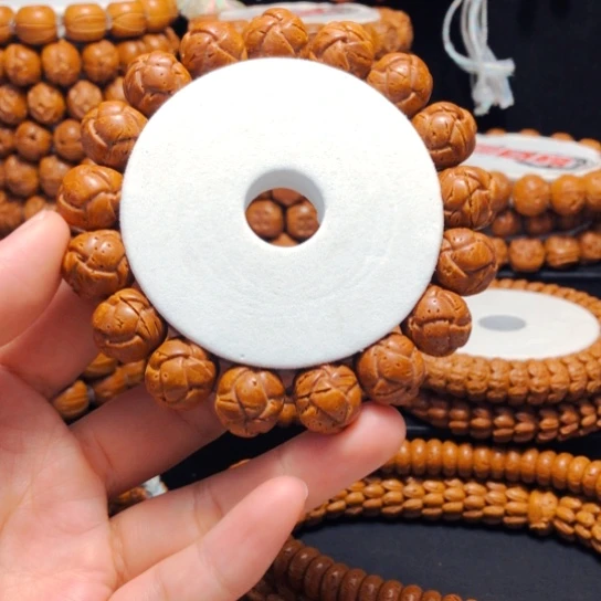 桃核手串雕刻路路通