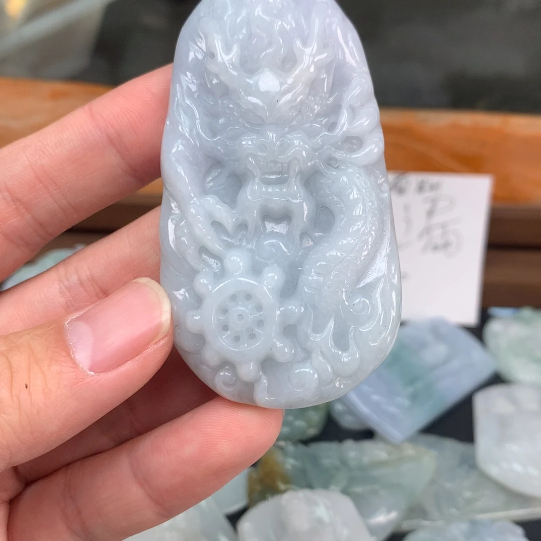 翡翠未镶嵌颈饰福利