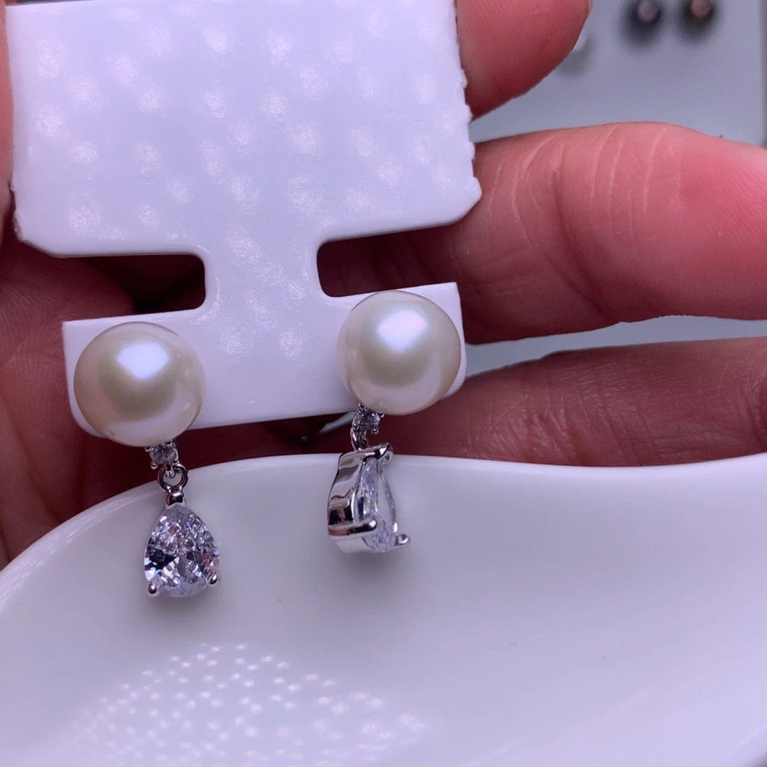 未镶嵌耳饰淡水珍珠