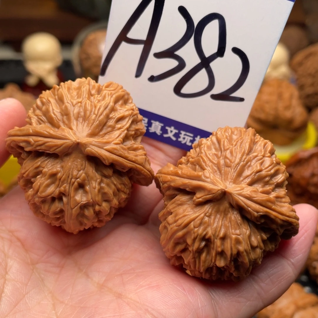 桃核把件白狮子41