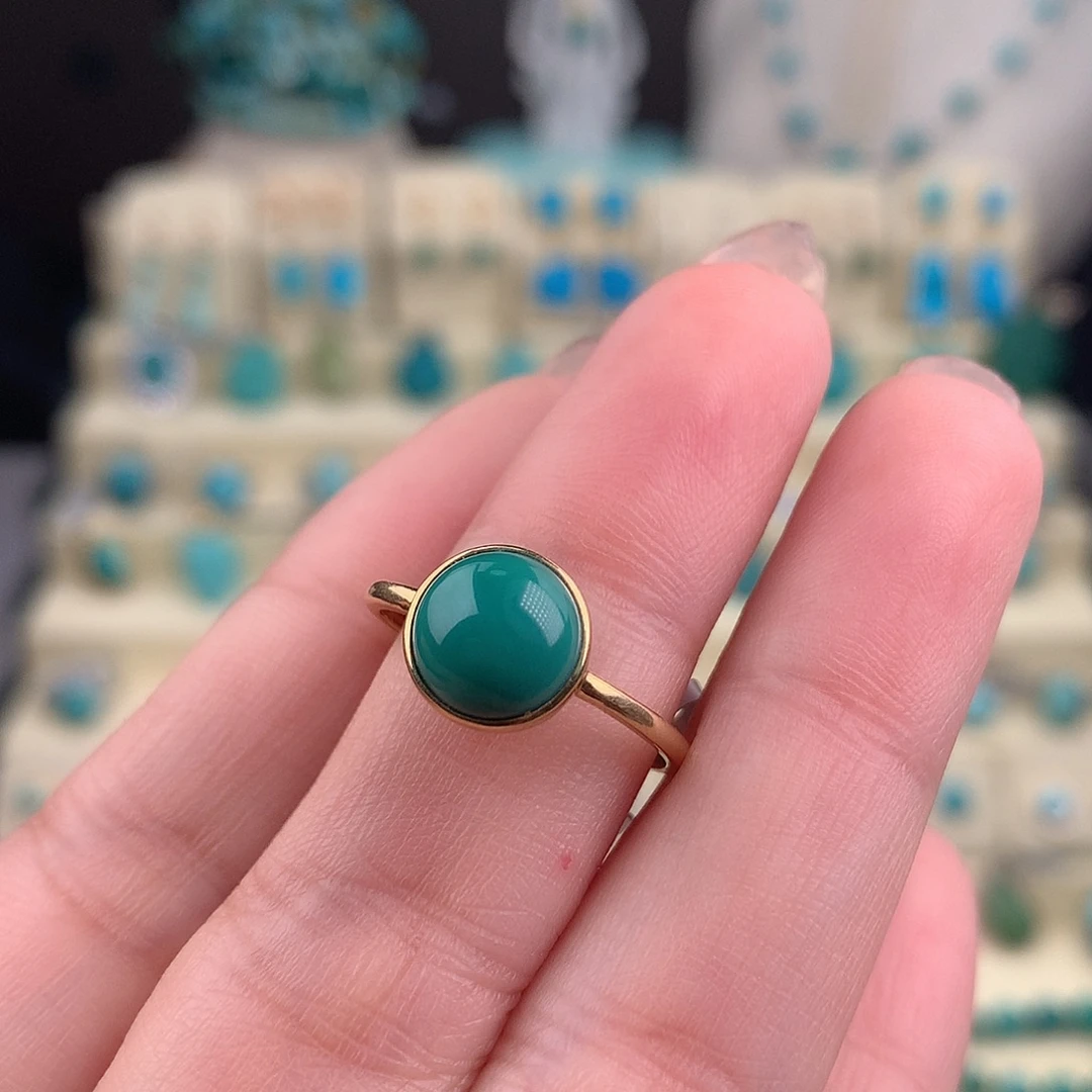 绿松石18K金镶嵌戒指
