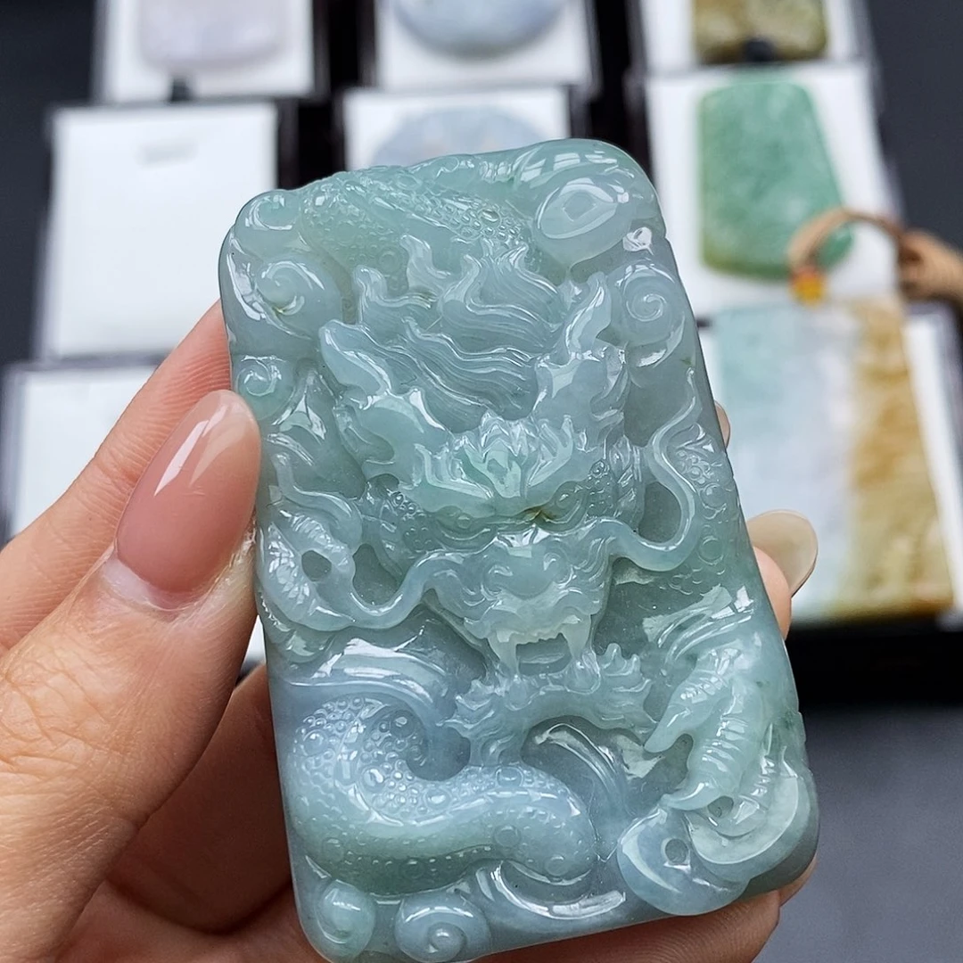 翡翠颈饰未镶嵌马*翡翠