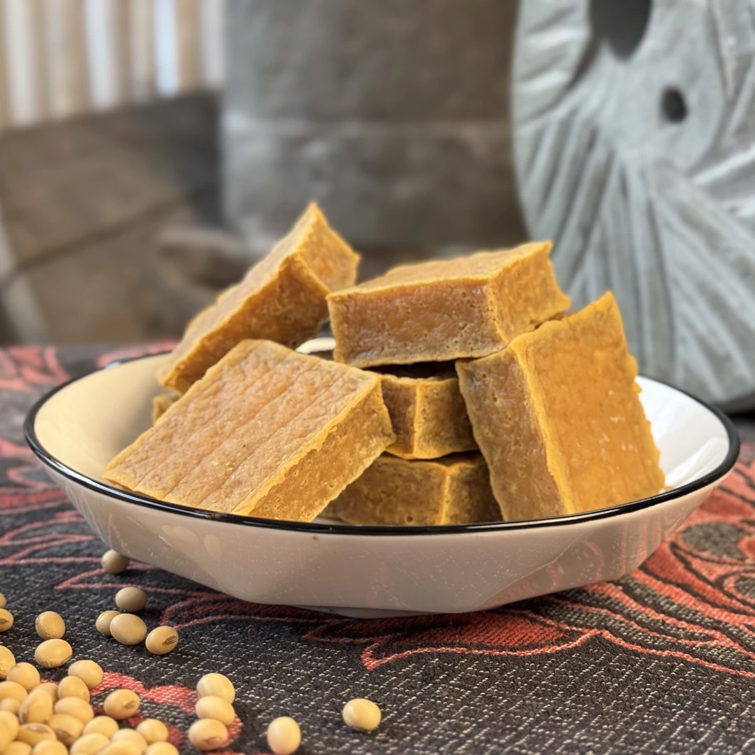 湖南特产家乡味傻燕手工香干腊豆干