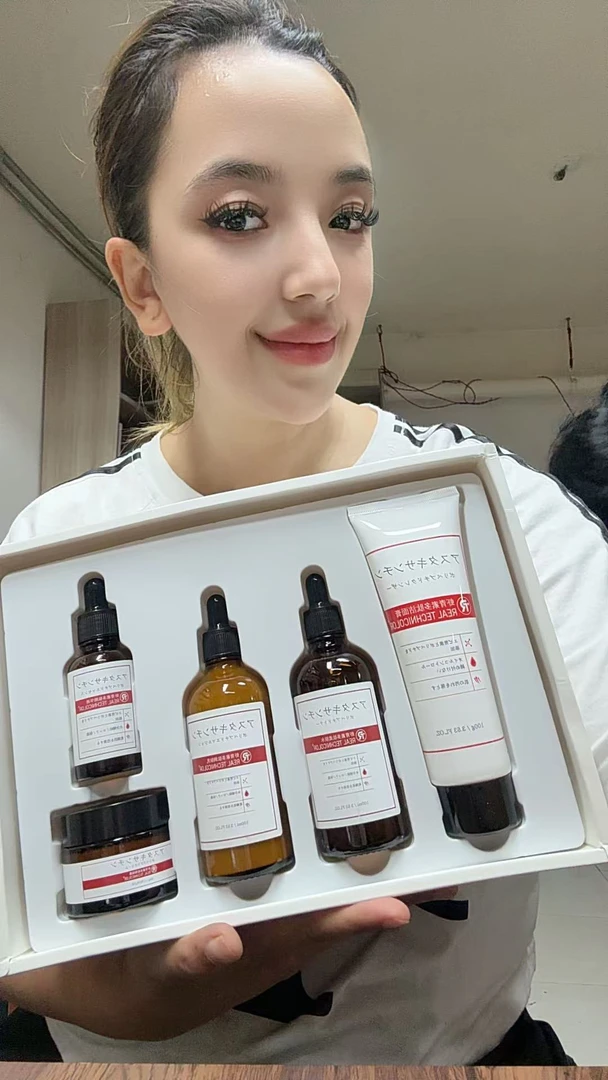 DAYORAN六件套护肤套盒保湿
