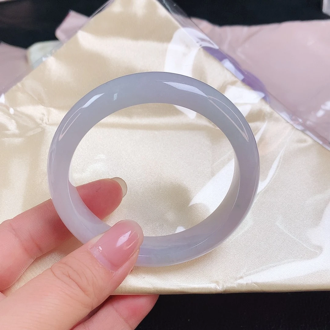 翡翠手镯未镶嵌8331xxcvbnn