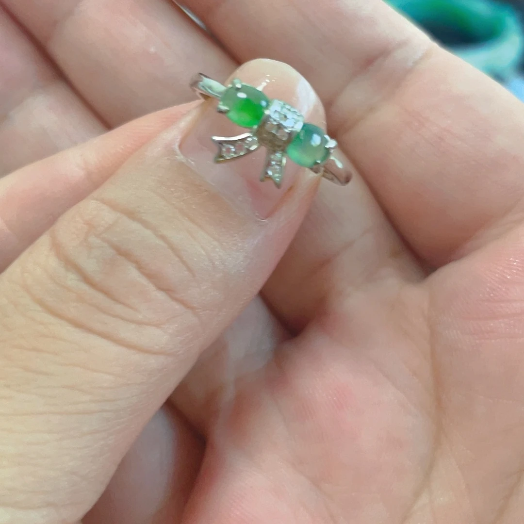 翡翠未镶嵌手镯翡翠99