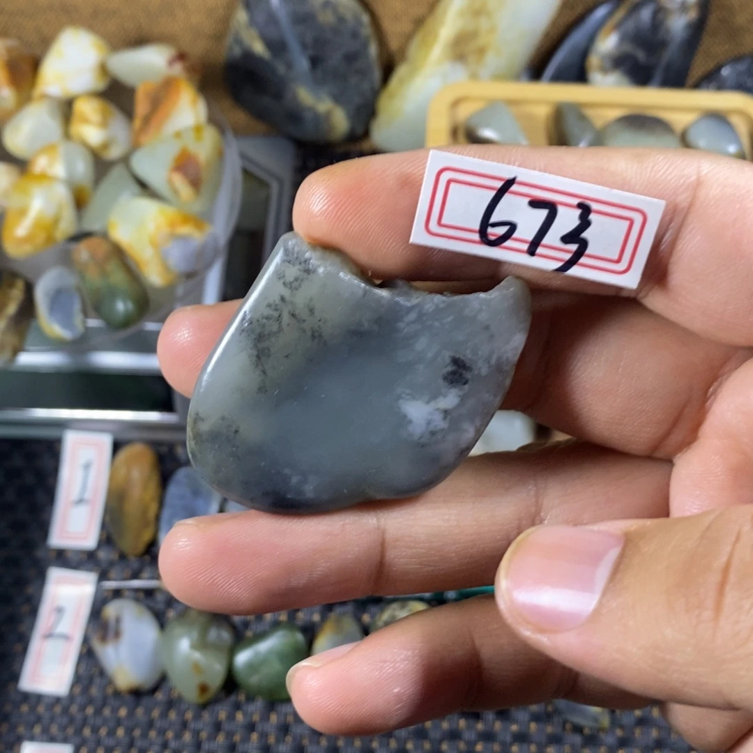 和田玉（糖玉）未镶嵌挂件