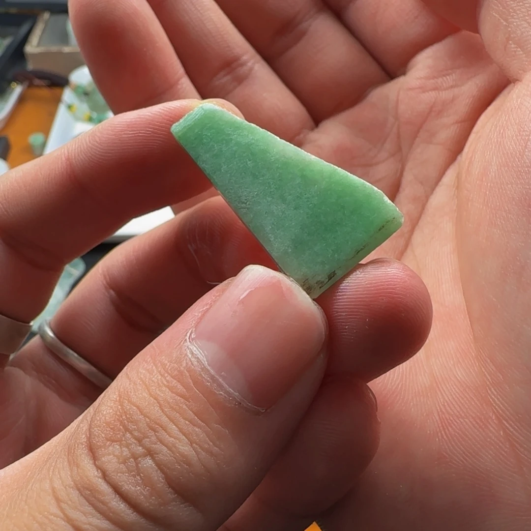 定制翡翠未镶嵌材料