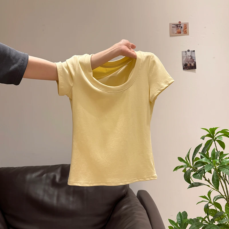 多巴胺奶黄低u领正肩短袖t恤2025夏季修身简约短款小上衣女