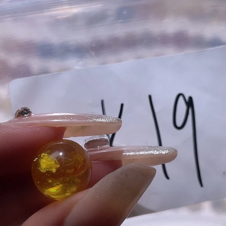做***腿琥珀未镶嵌裸石12.4福利