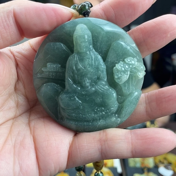 未镶嵌蛇纹石玉颈饰