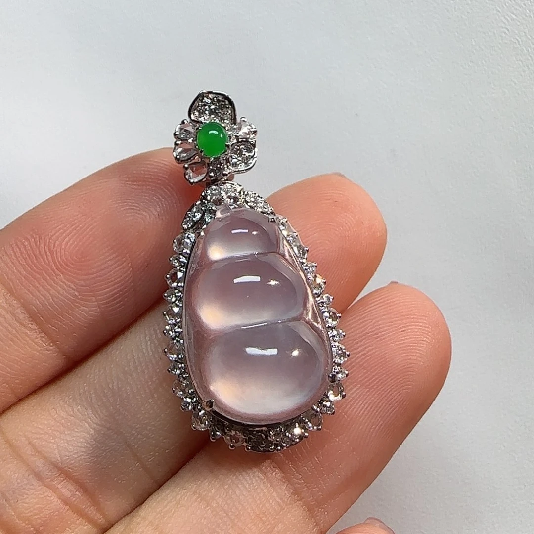 翡翠18K金镶嵌吊坠(不含链)福豆