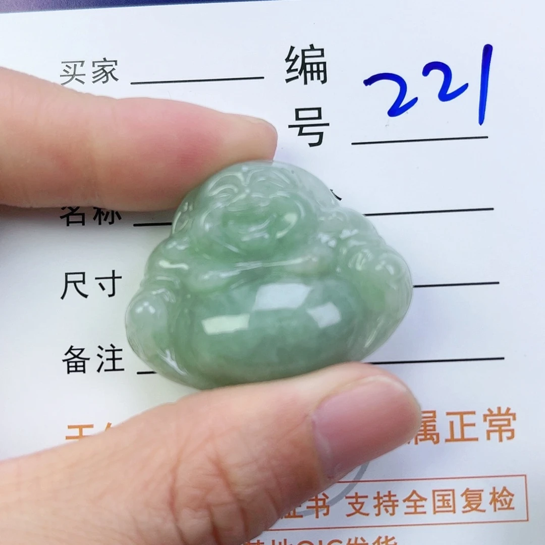 翡翠颈饰未镶嵌佛公