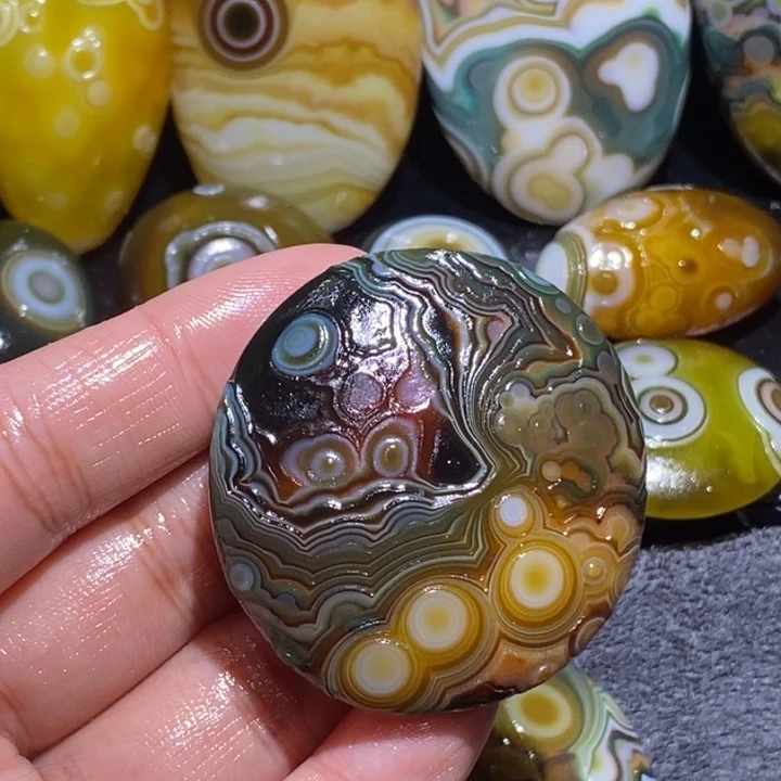 心***9玛瑙/玉髓未镶嵌珠宝奇石