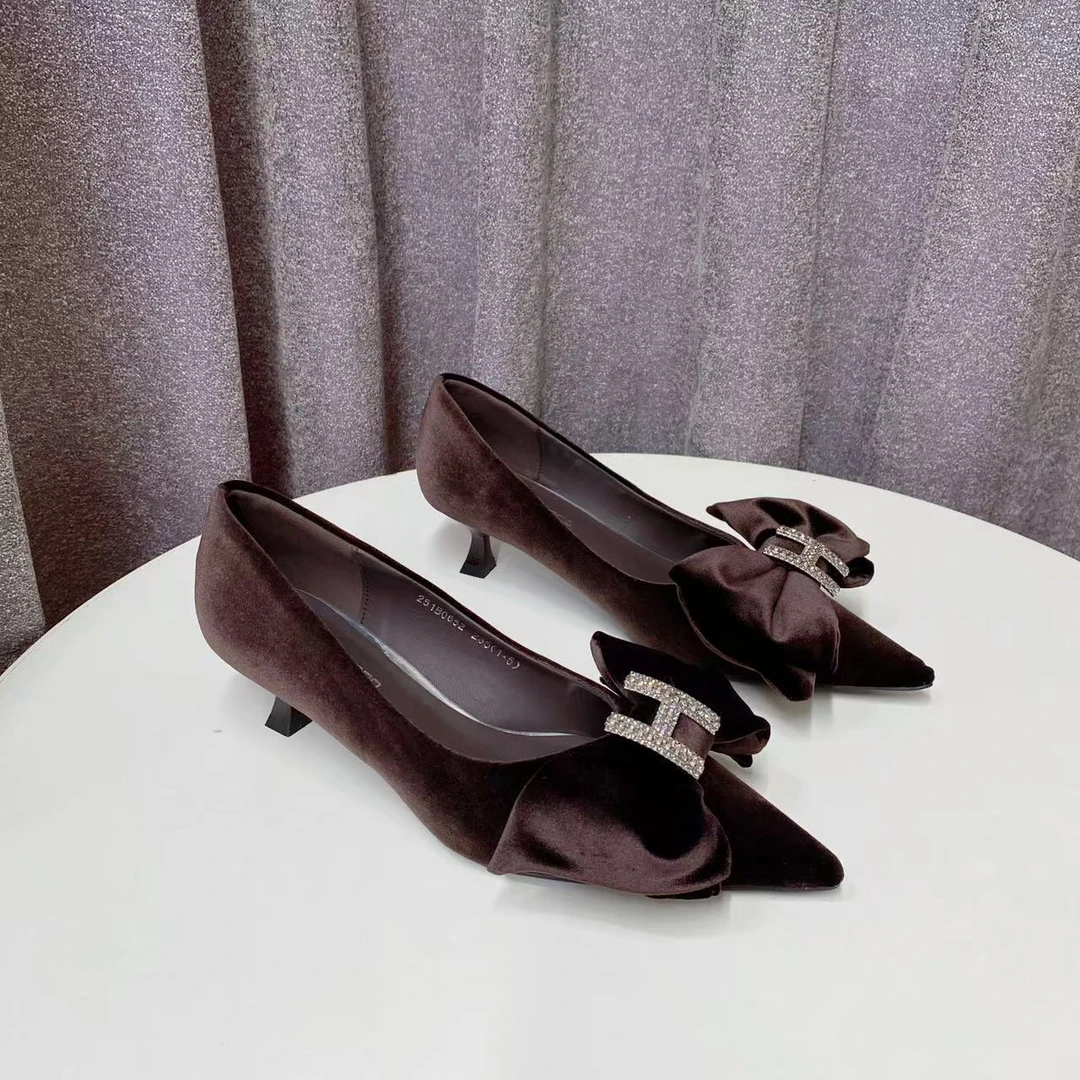 C7369  棕色 时尚尖头气质细跟浅口水钻蝴蝶结百搭女单鞋