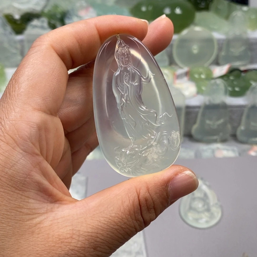 半***烟蛇纹石玉未镶嵌颈饰