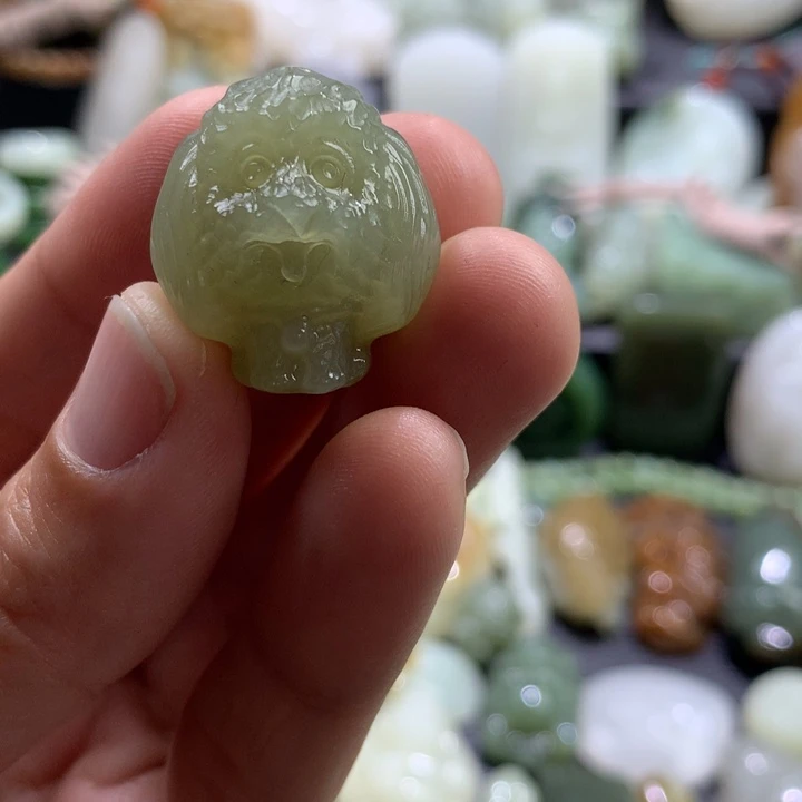 和田玉颈饰未镶嵌